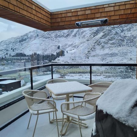 Mountain Views Penthouse - Apartment 22 クイーンズタウン エクステリア 写真